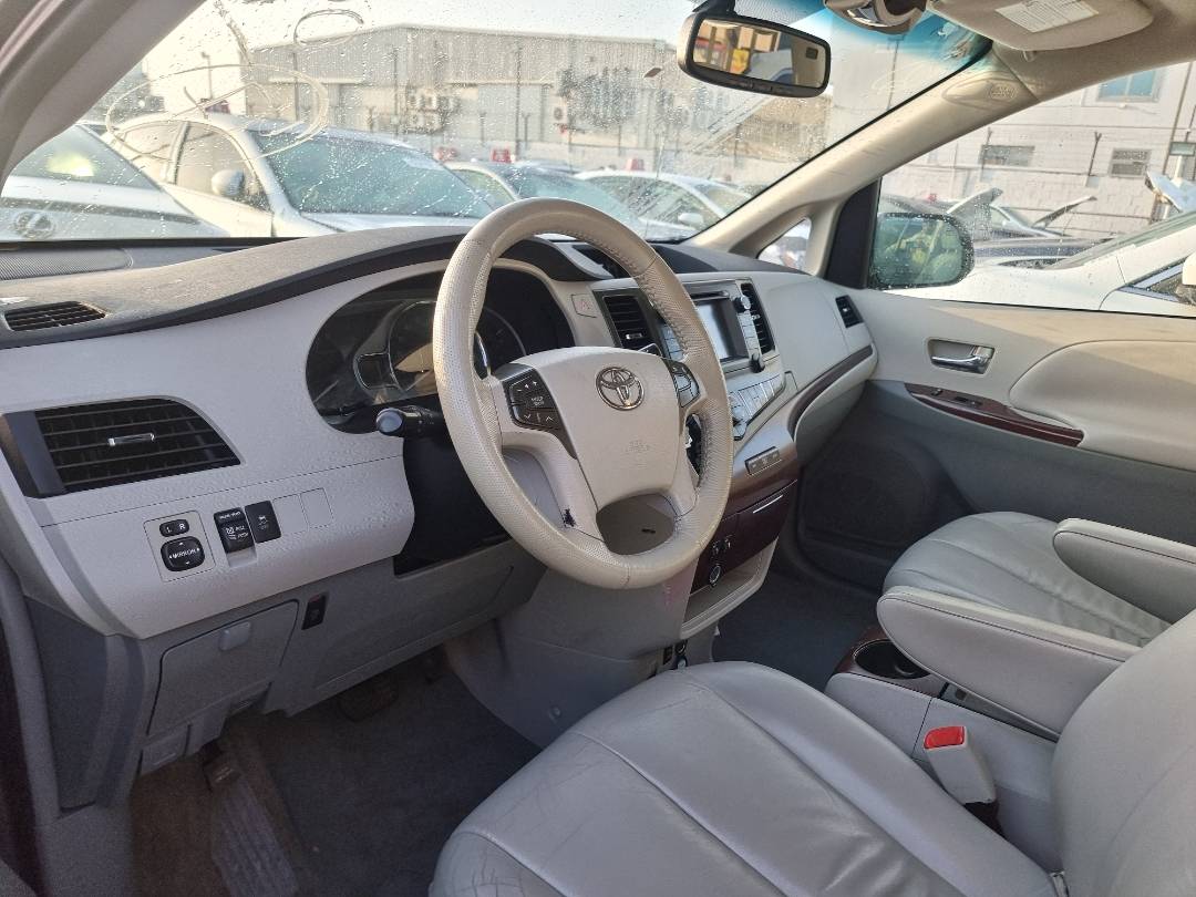2011 TOYOTA SIENNA — 145859 Miles — Lot S092065 — Ind. 12 - Marhaba Auctions Used Cars - Image 6