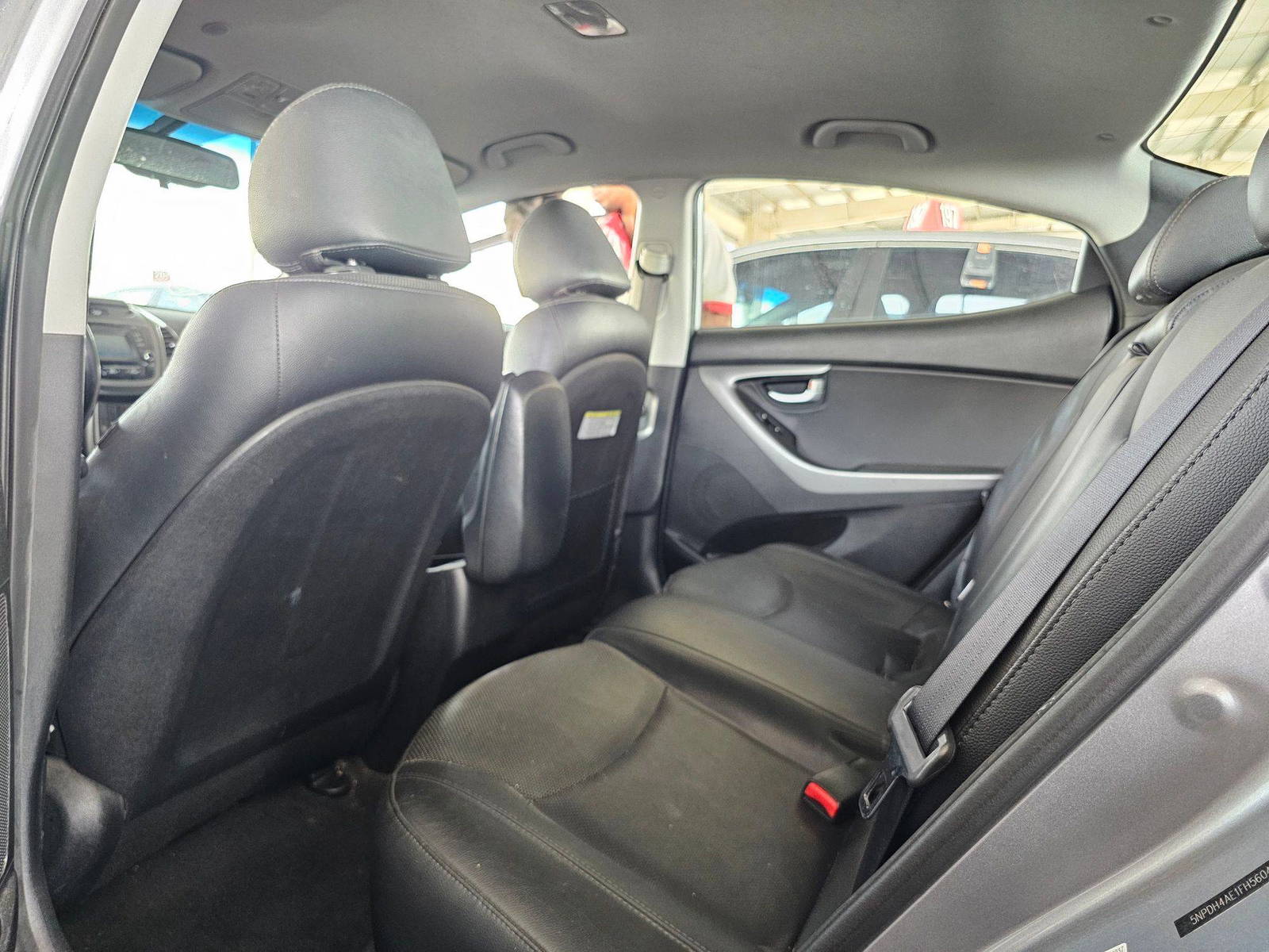 2015 HYUNDAI ELANTRA — 187102 Miles — Lot FH560472 — Souq - Marhaba Auctions Used Cars - Image 6