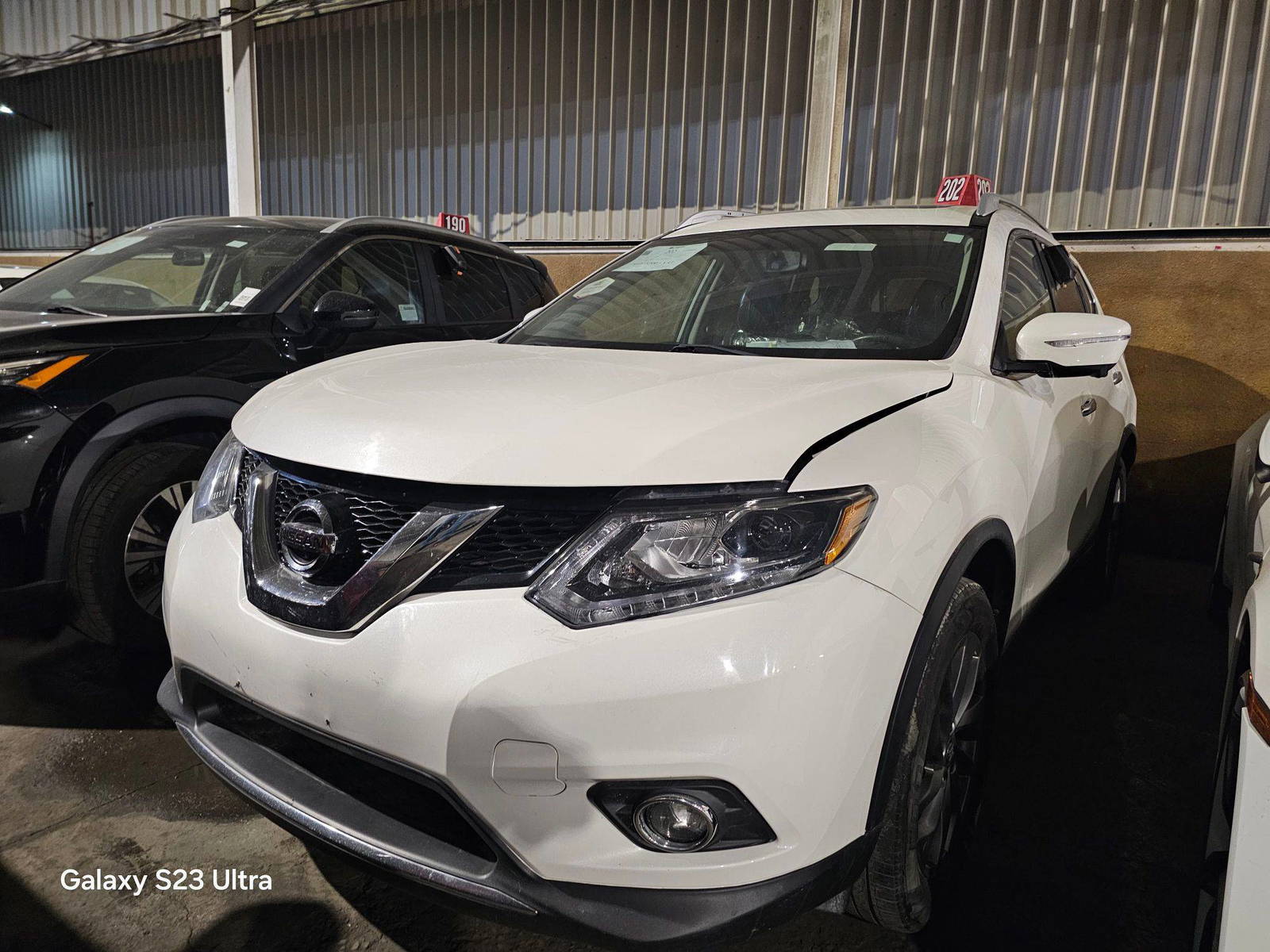 2015 NISSAN ROGUE — 193141 Miles — Lot C903174 — Main - Marhaba Auctions Used Cars - Image 4