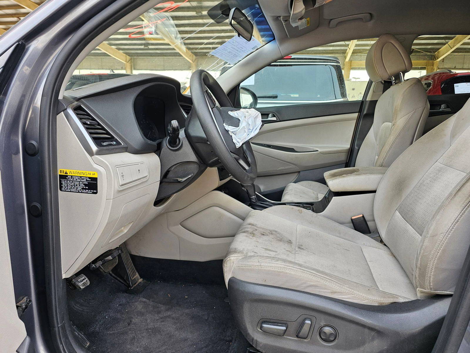 2017 HYUNDAI TUCSON — 164522 Miles — Lot HU295463 — Souq - Marhaba Auctions Used Cars - Image 8