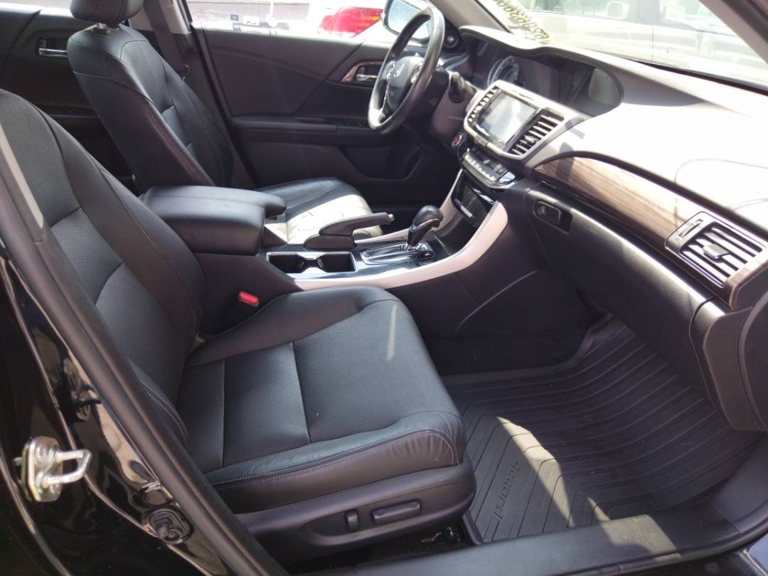 2017 HONDA ACCORD — 141634 Miles — Lot 62963603 - Marhaba Auctions Used Cars - Image 6