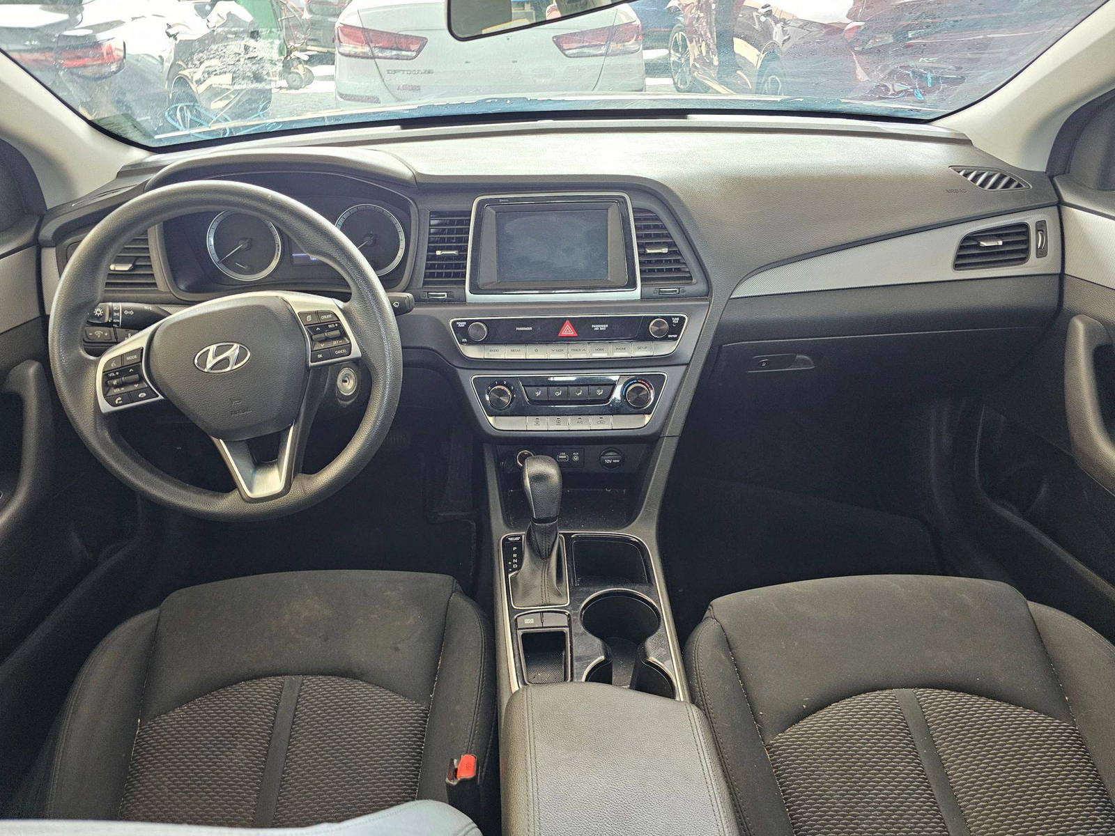 HYUNDAI SONATA 2019 - Marhaba Auction Used Cars - Image 8