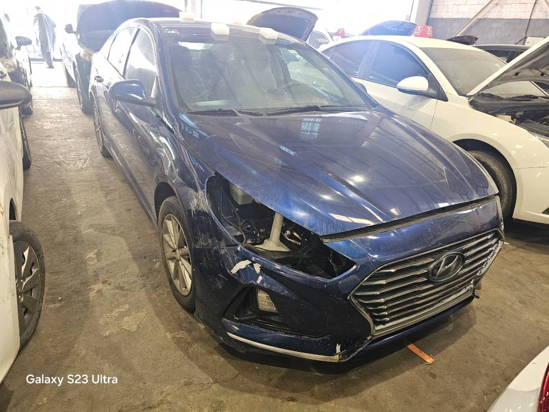 2018 HYUNDAI SONATA — 183372 Miles — Lot 715858 — Main - Marhaba Auctions Used Cars - Image 4