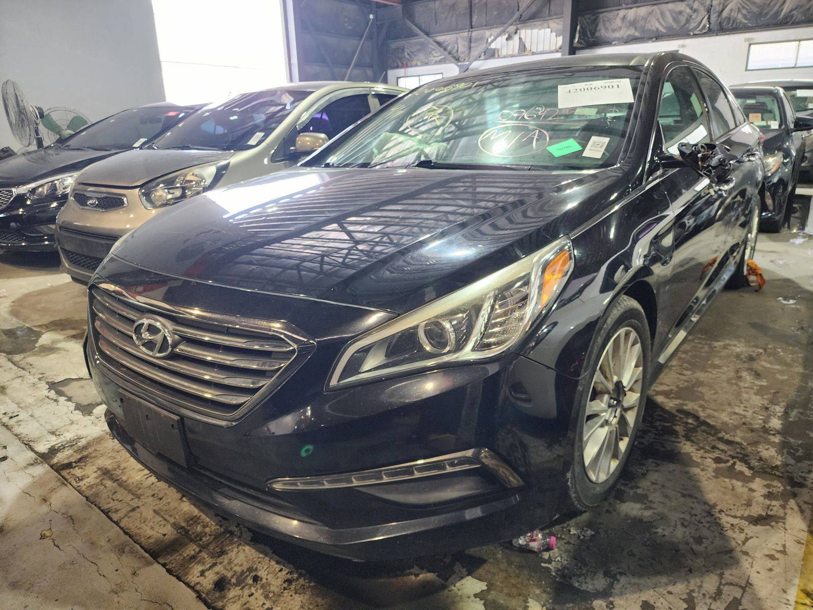 2015 HYUNDAI SONATA — 146436 Miles — Lot 42006901 — Al Quoz - Marhaba Auctions Used Cars - Image 5