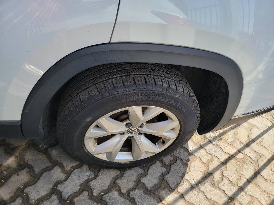2019 VOLKSWAGEN ATLAS — 60043 Miles — Lot KC513760 - Marhaba Auctions Used Cars - Image 9