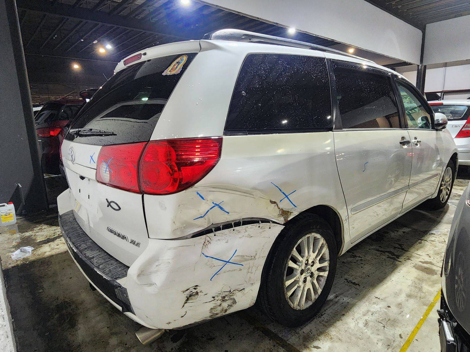 2007 TOYOTA SIENNA — 137309 Miles — Lot 41028741 — Al Quoz - Marhaba Auctions Used Cars - Image 6