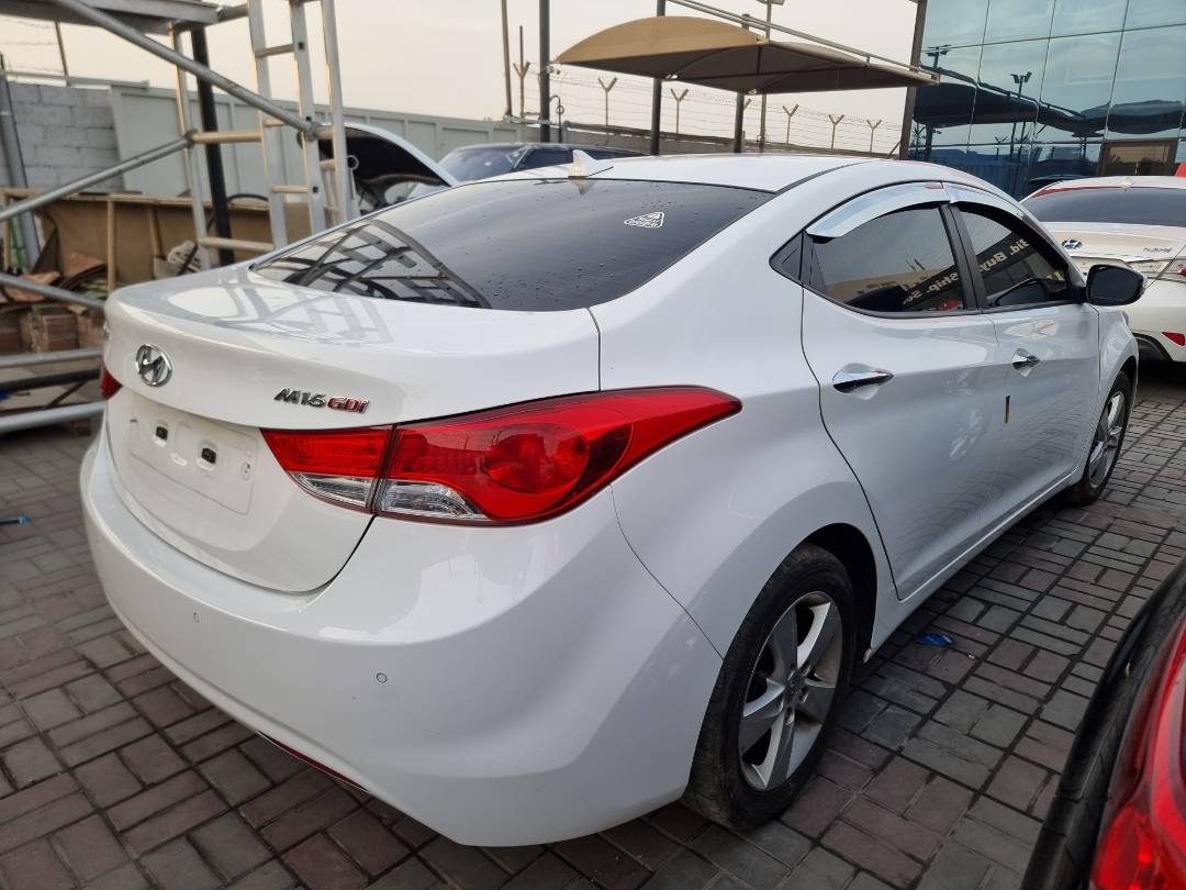 2012 HYUNDAI AVANTE — 156952 KM — Lot 215487 — Ind. 12 - Marhaba Auctions Used Cars - Image 5