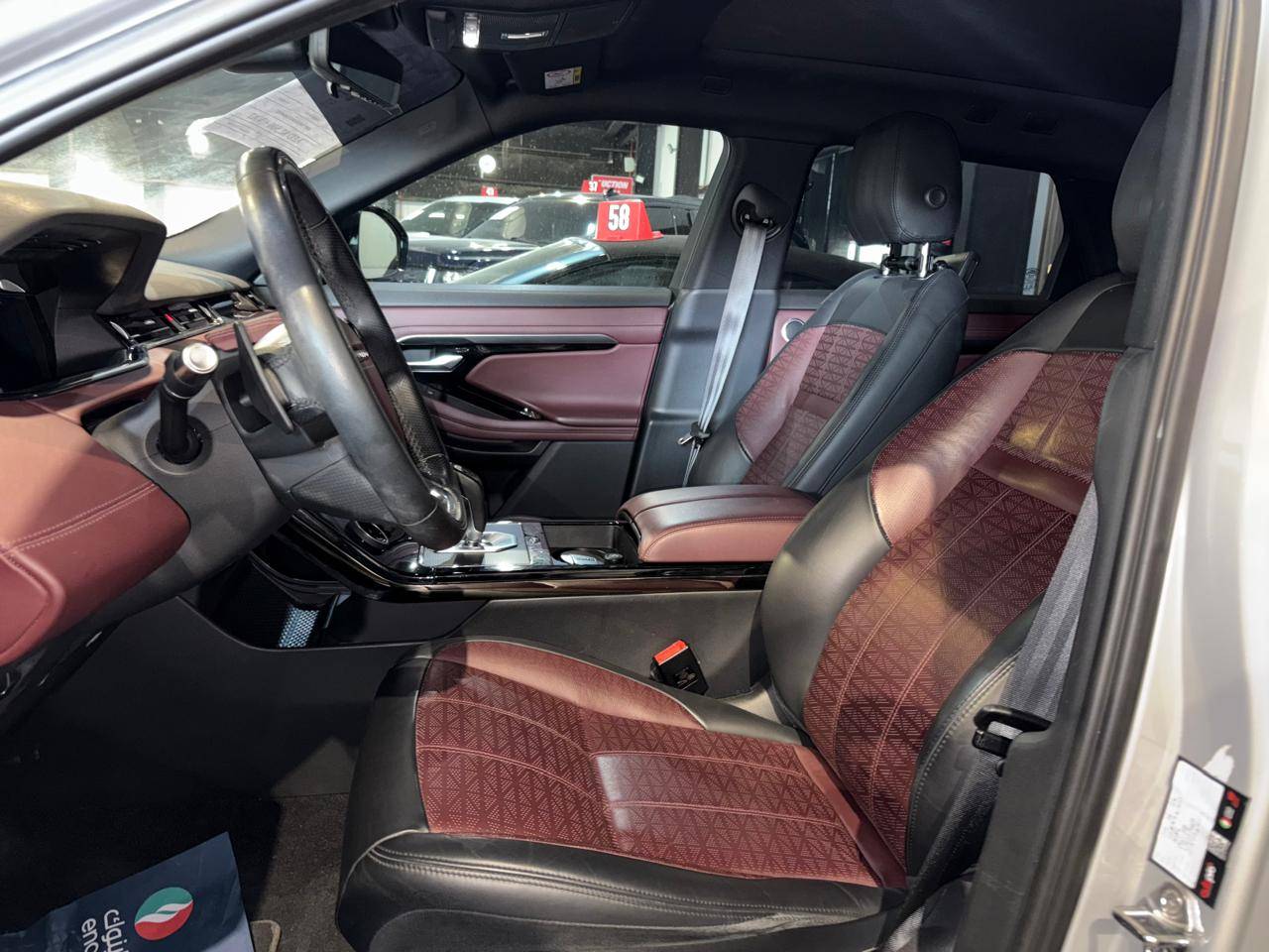 2020 RANGE ROVER EVOQUE — 113676 KM — Lot 45322 — Al Quoz - Marhaba Auctions Used Cars - Image 8