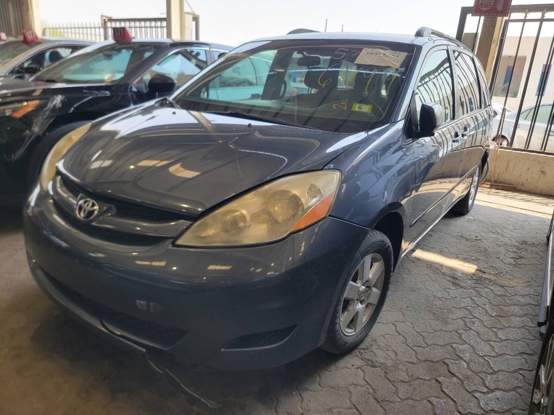 2008 TOYOTA SIENNA — 186 183 Miles — Lot 8S186499 — Main - Marhaba Auctions Used Cars - Image 3