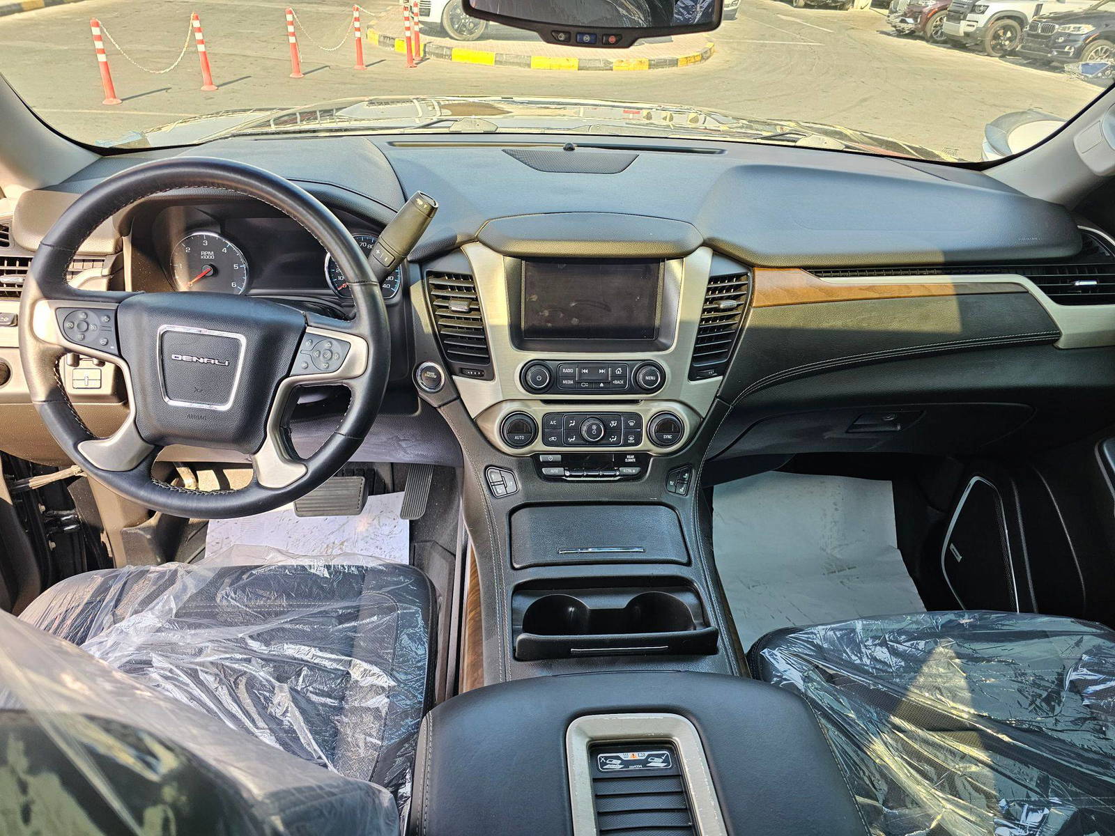 2019 GMC YUKON — 104442 Miles — Lot 52695205 — Main - Marhaba Auctions Used Cars - Image 7