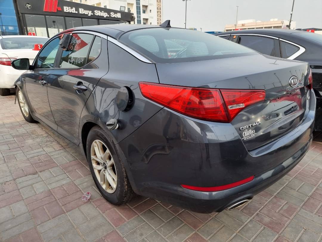 2011 KIA OPTIMA — 177490 Miles — Lot 38651561 — Souq - Marhaba Auctions Used Cars - Image 4