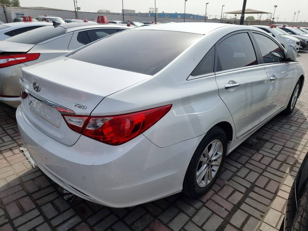 HYUNDAI SONATA 2012 - Marhaba Auction Used Cars - Image 4