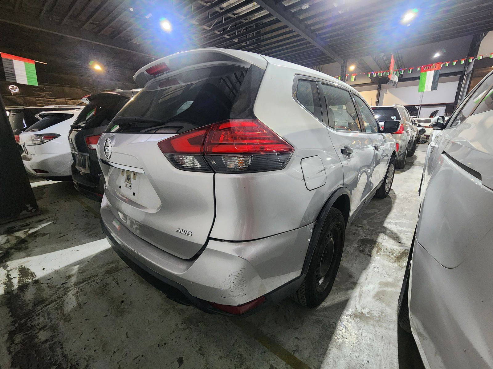 2017 NISSAN ROGUE — 175541 Miles — Lot V6HW008209 — Souq - Marhaba Auctions Used Cars - Image 5