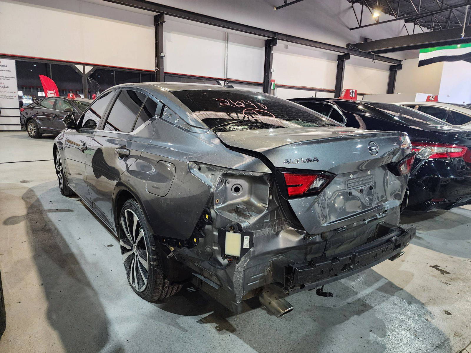 2019 NISSAN ALTIMA — 132285 Miles — Lot 40302640 — Al Quoz - Marhaba Auctions Used Cars - Image 6