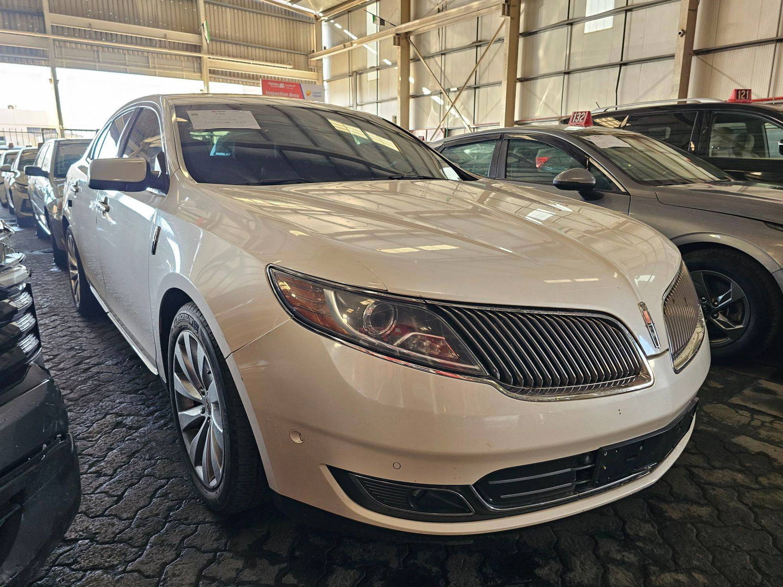 LINCOLN MKS 2014 - Marhaba Auction Used Cars - Image 4