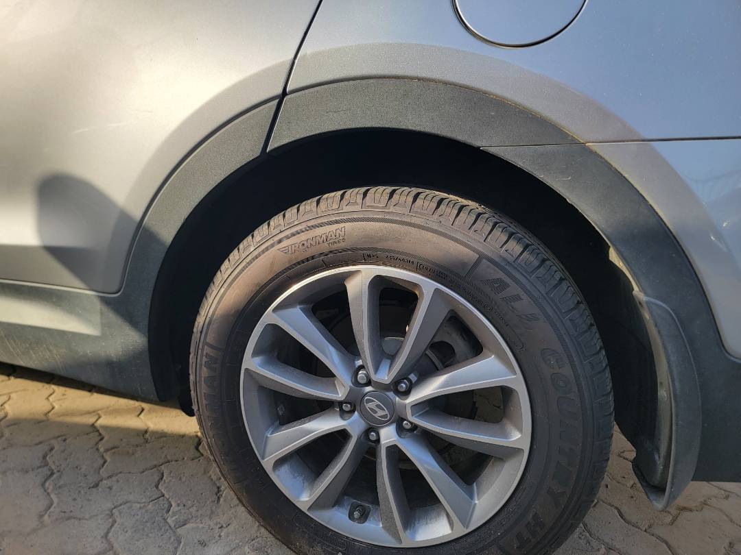 2018 HYUNDAI SANTA FE — 92354 Miles — Lot 277838 - Marhaba Auctions Used Cars - Image 4