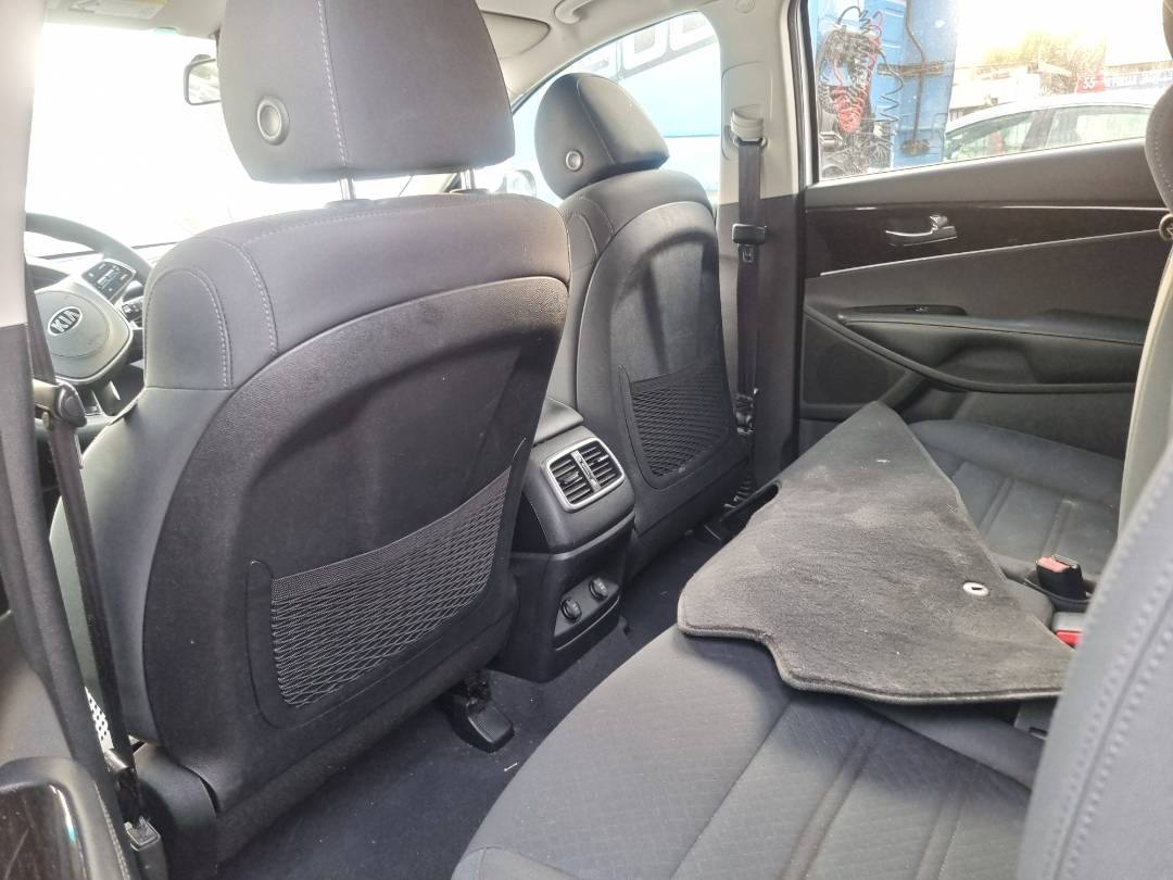2020 KIA SORENTO — 78060 Miles — Lot 215478 — Souq - Marhaba Auctions Used Cars - Image 7