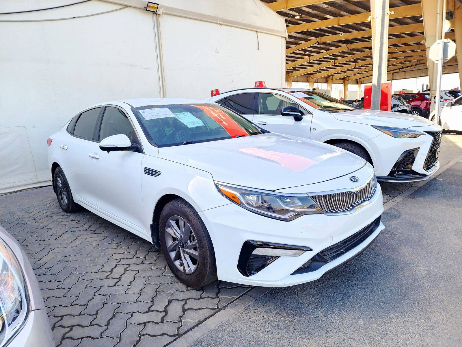 2020 KIA OPTIMA — 90404 Miles — Lot LG401991 — Souq - Marhaba Auctions Used Cars - Image 4