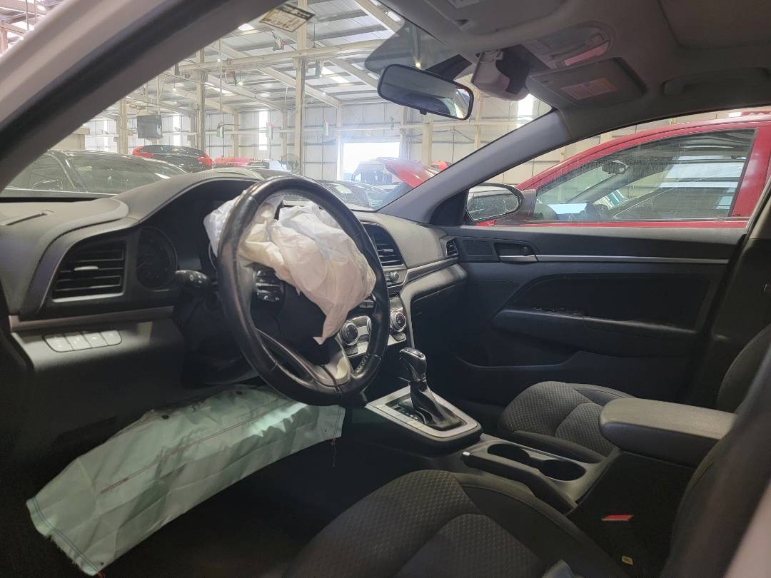 2019 HYUNDAI ELANTRA — 113096 KM — Lot 747735 — Main - Marhaba Auctions Used Cars - Image 6