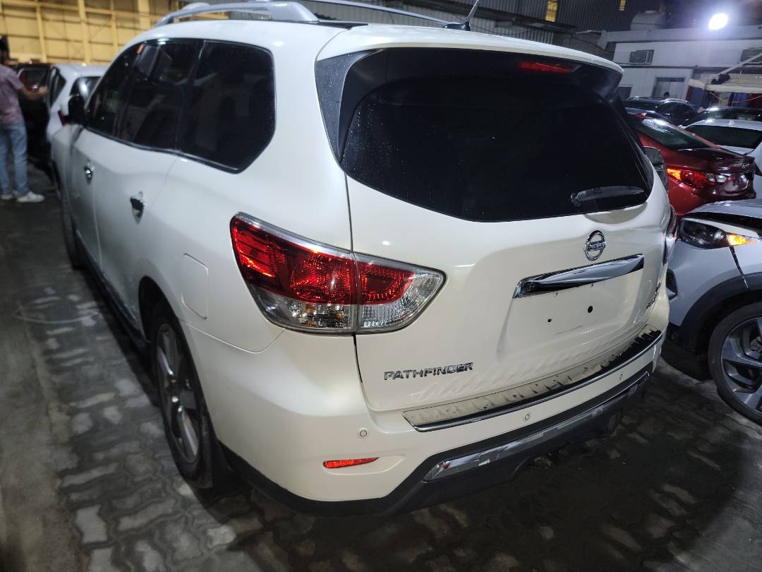 2016 NISSAN PATHFINDER — 95517 Miles — Lot 68581243 - Marhaba Auctions Used Cars - Image 3
