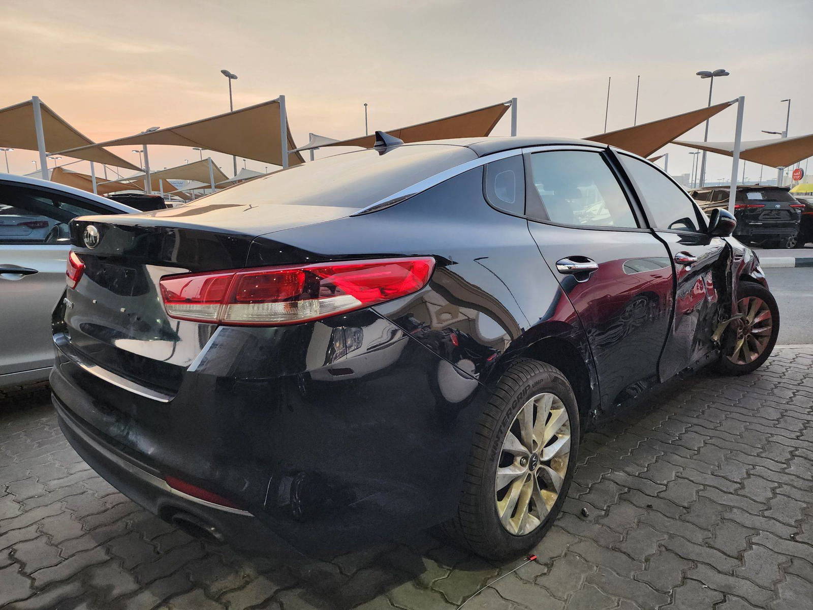 2018 KIA OPTIMA — 104946 Miles — Lot 54821 — Ind. 12 - Marhaba Auctions Used Cars - Image 3