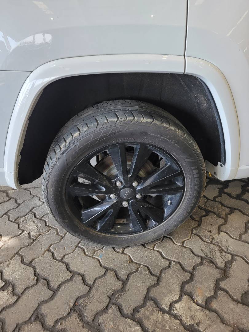 2018 JEEP Grand Cherokee — 125654 Miles — Lot JC123035 — Main - Marhaba Auctions Used Cars - Image 9