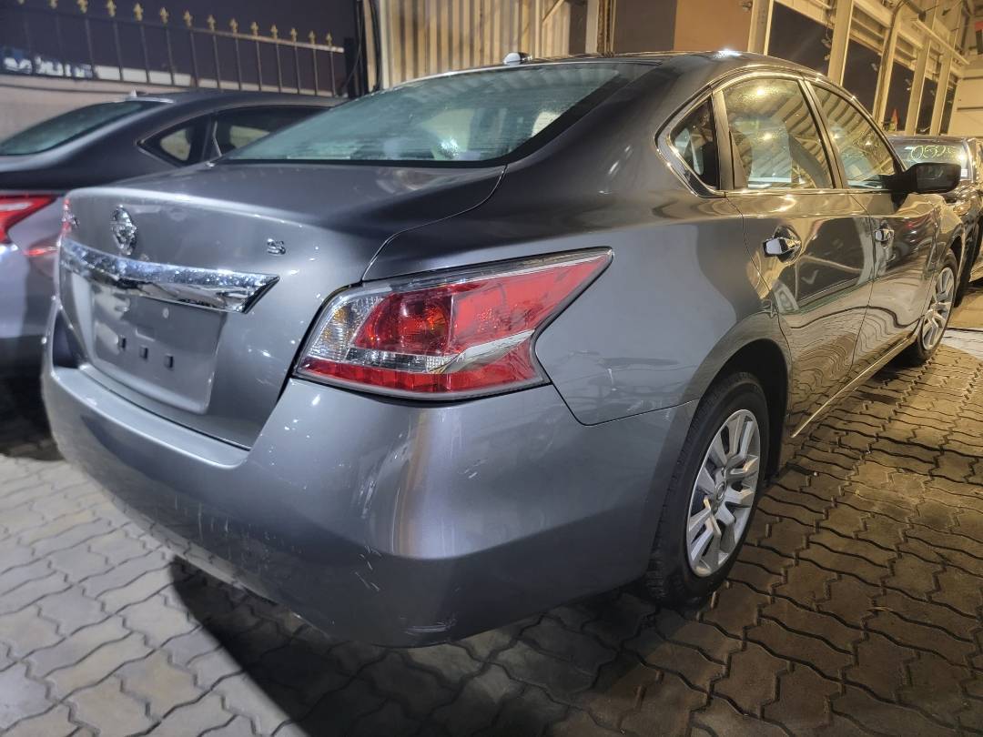 2015 NISSAN ALTIMA — 111103 Miles — Lot 80497833 - Marhaba Auctions Used Cars - Image 4
