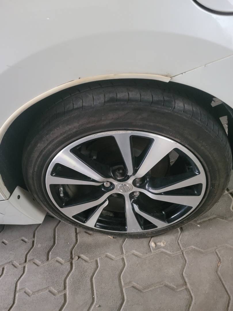 2018 NISSAN MAXIMA — 66206 Miles — Lot P6JC366325 — Main - Marhaba Auctions Used Cars - Image 7