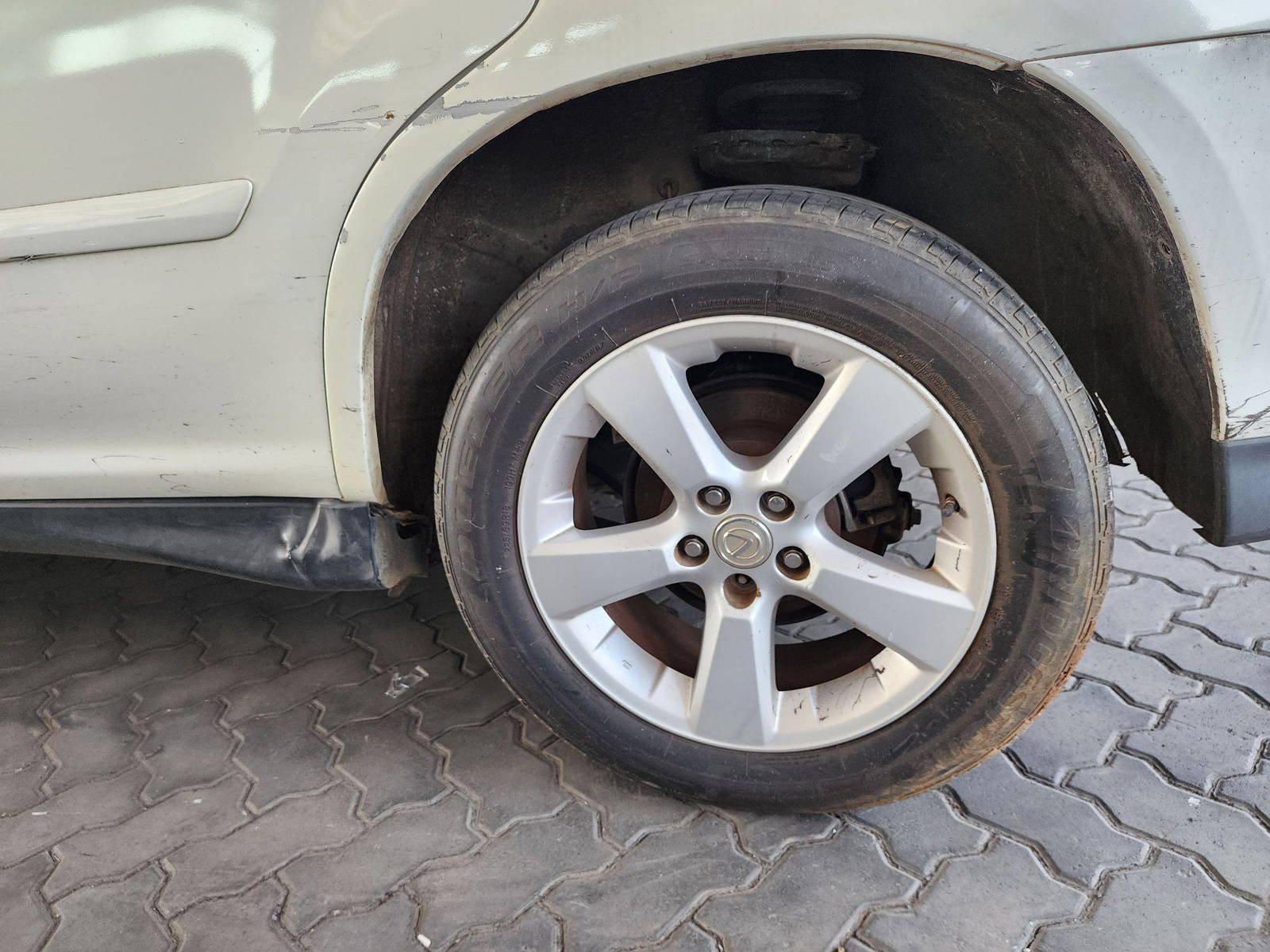 2008 LEXUS RX 350 — 157957 Miles — Lot 32074 — Souq - Marhaba Auctions Used Cars - Image 11