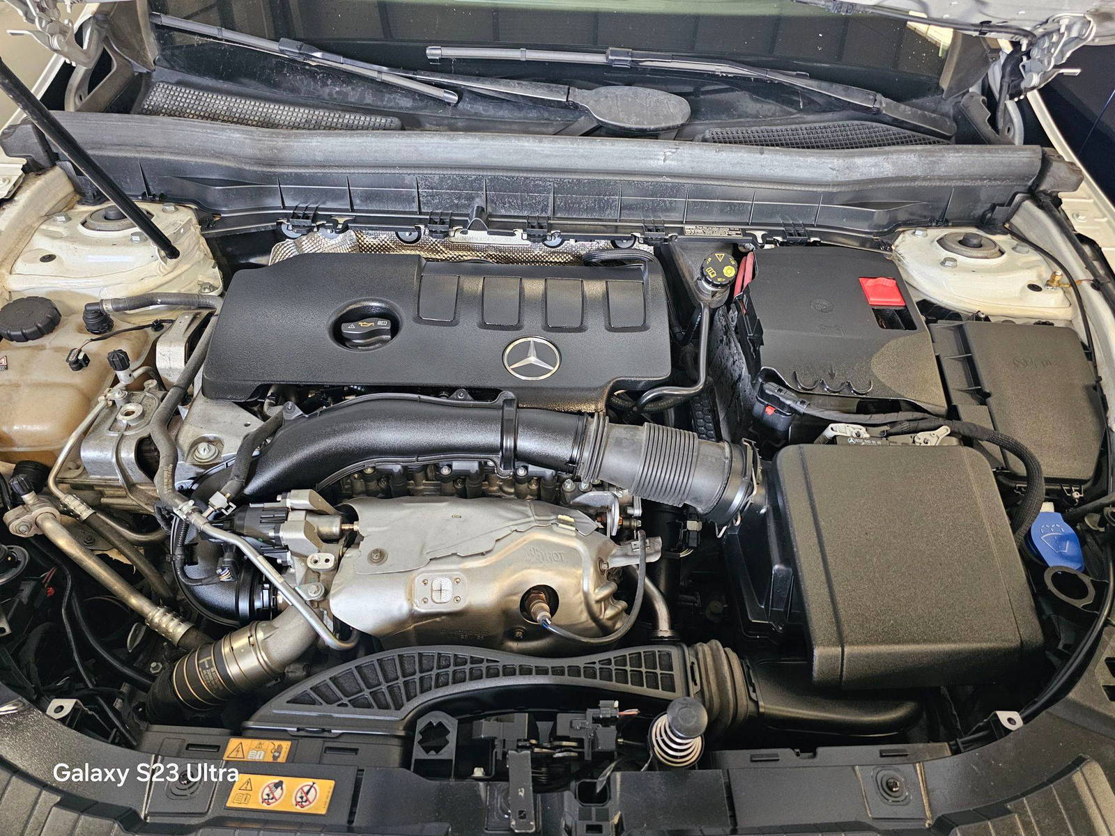 MERCEDES BENZ GLB 250 2023 - Marhaba Auction Used Cars - Image 12