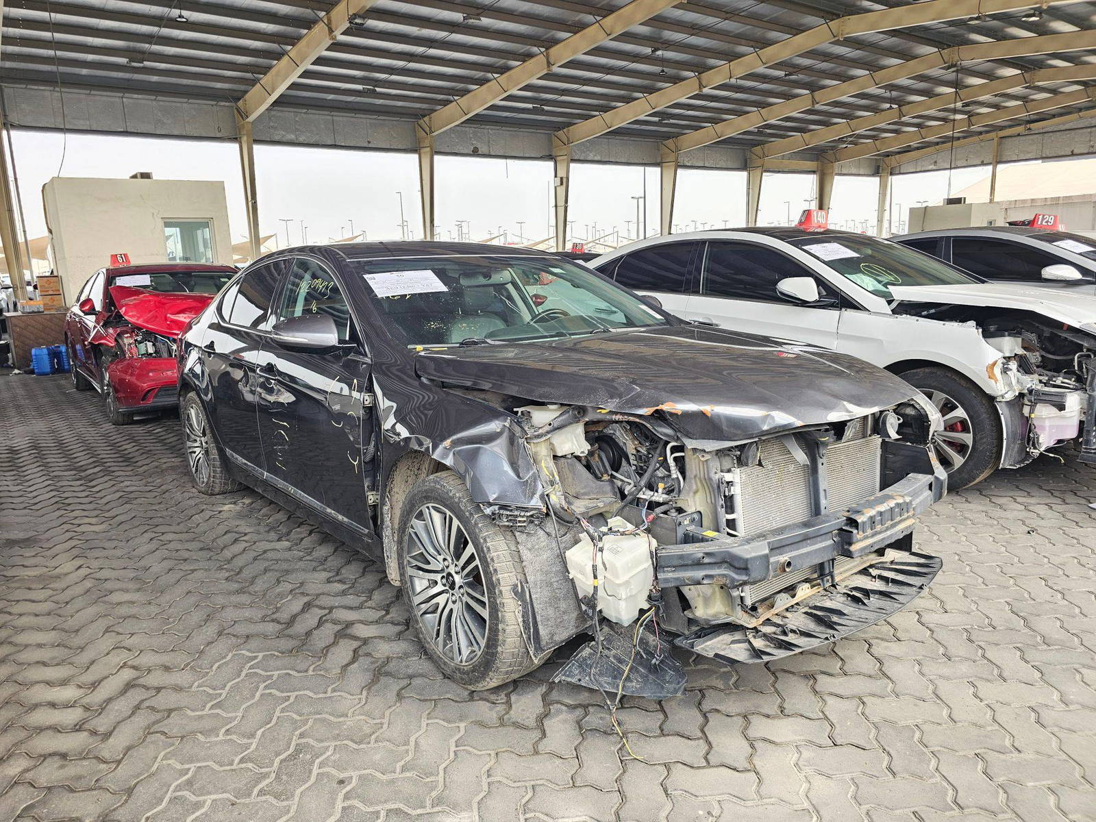 2016 KIA CADENZA — 113875 KM — Lot 12209473 — Main - Marhaba Auctions Used Cars - Image 4