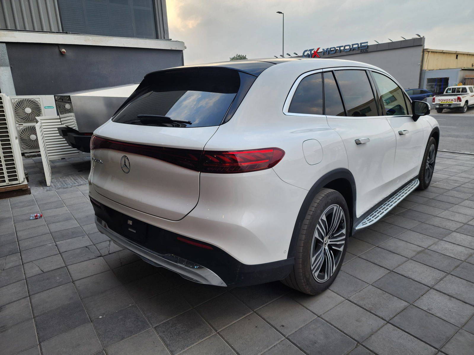 MERCEDES BENZ EQS 450+ 2023 - Marhaba Auction Used Cars - Image 5