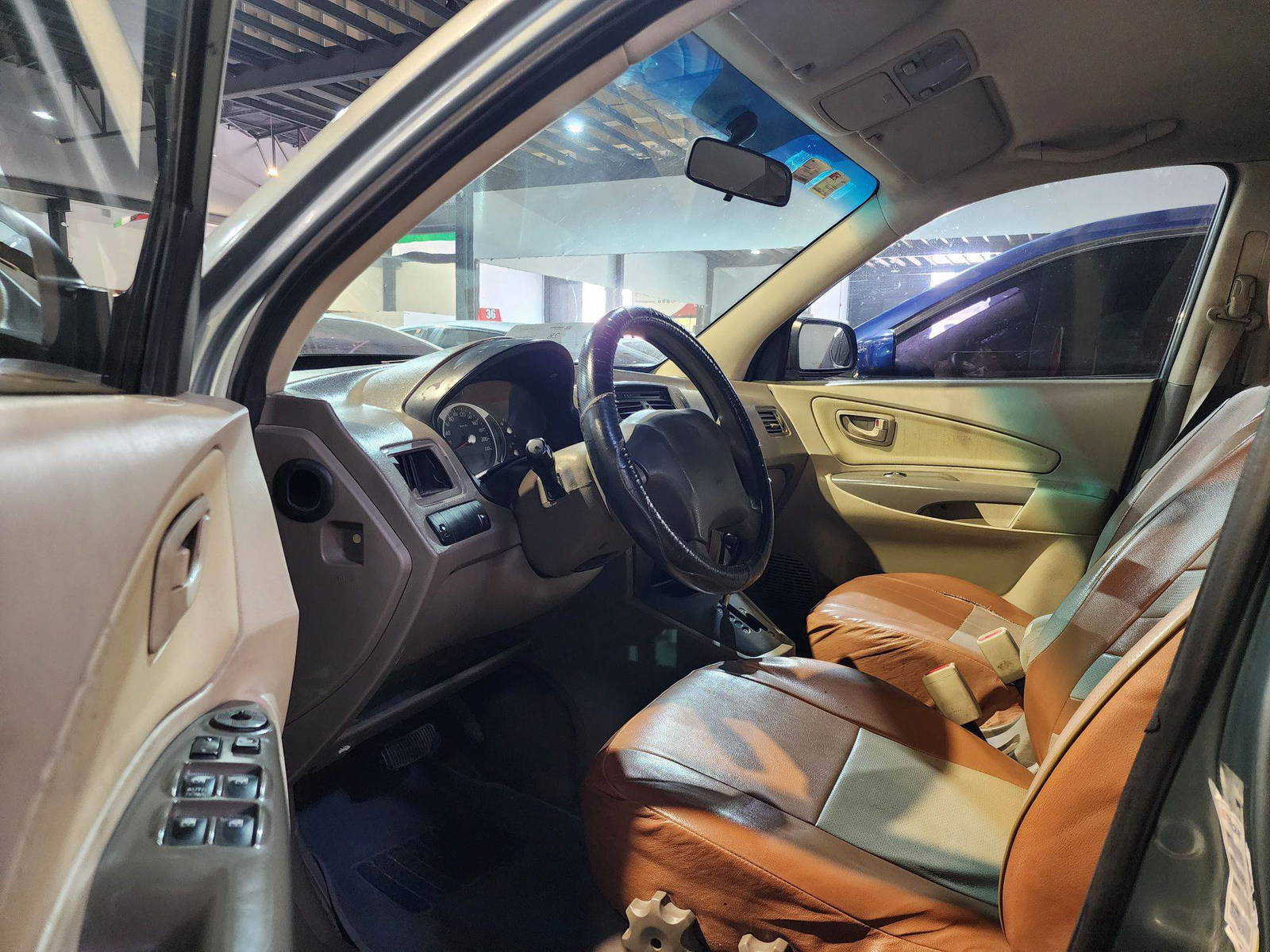 2008 HYUNDAI TUCSON — 285659 KM — Lot 787548 — Al Quoz - Marhaba Auctions Used Cars - Image 9