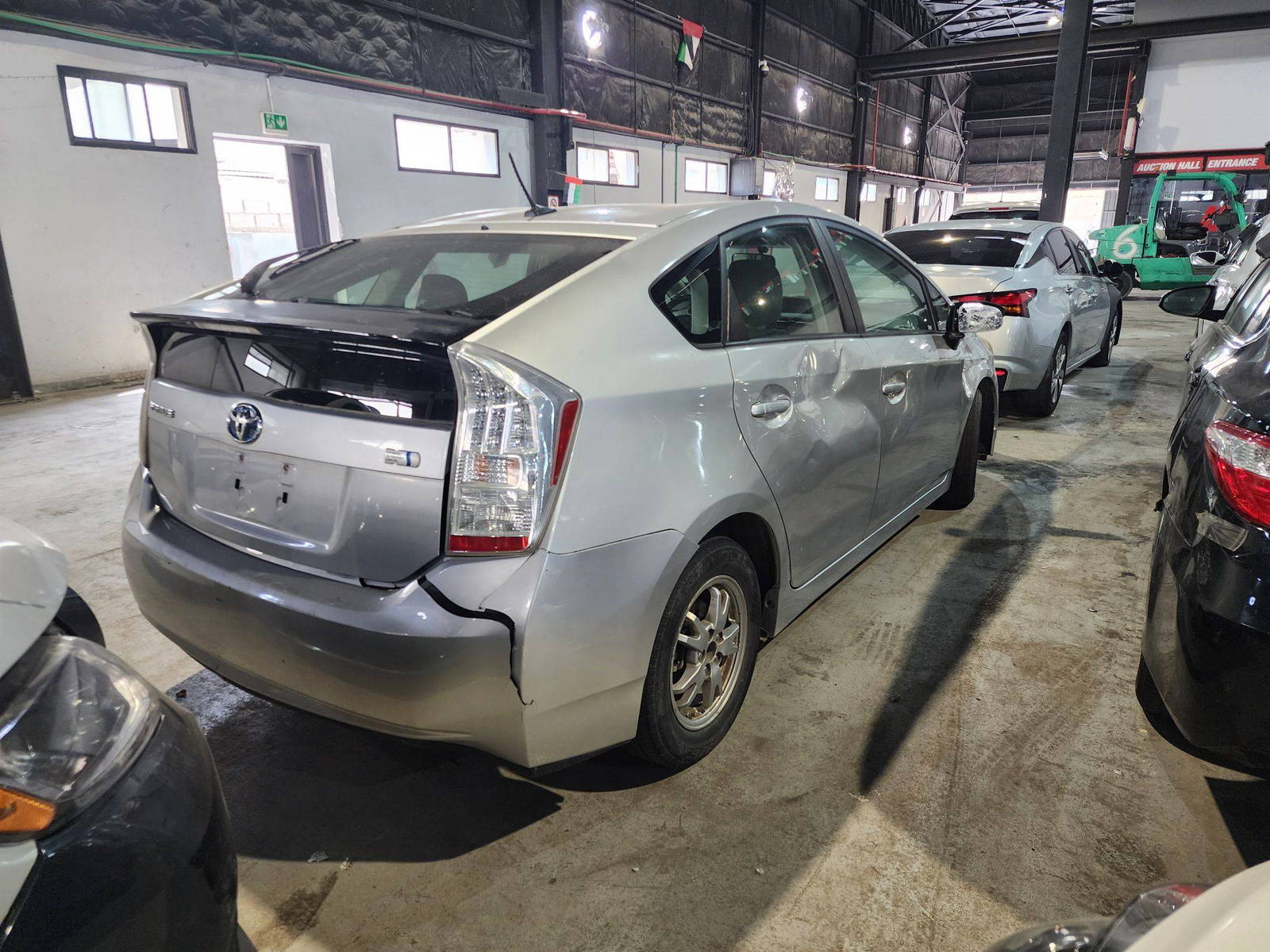 2011 TOYOTA PRIUS — 204195 Miles — Lot 2B0276885 — Al Quoz - Marhaba Auctions Used Cars - Image 5
