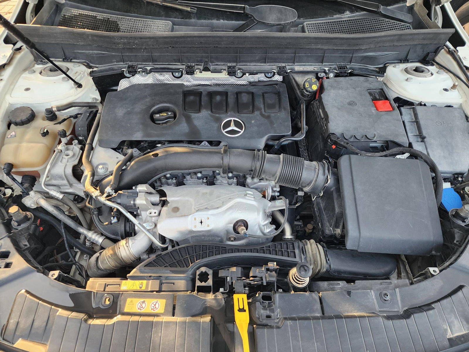 MERCEDES BENZ GLB 250 2022 - Marhaba Auction Used Cars - Image 11