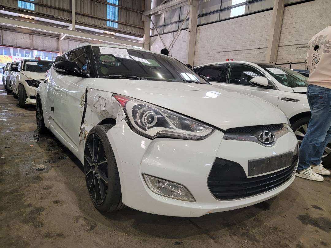 2013 HYUNDAI VELOSTER — 147386 KM — Lot 108060 — Main - Marhaba Auctions Used Cars - Image 5
