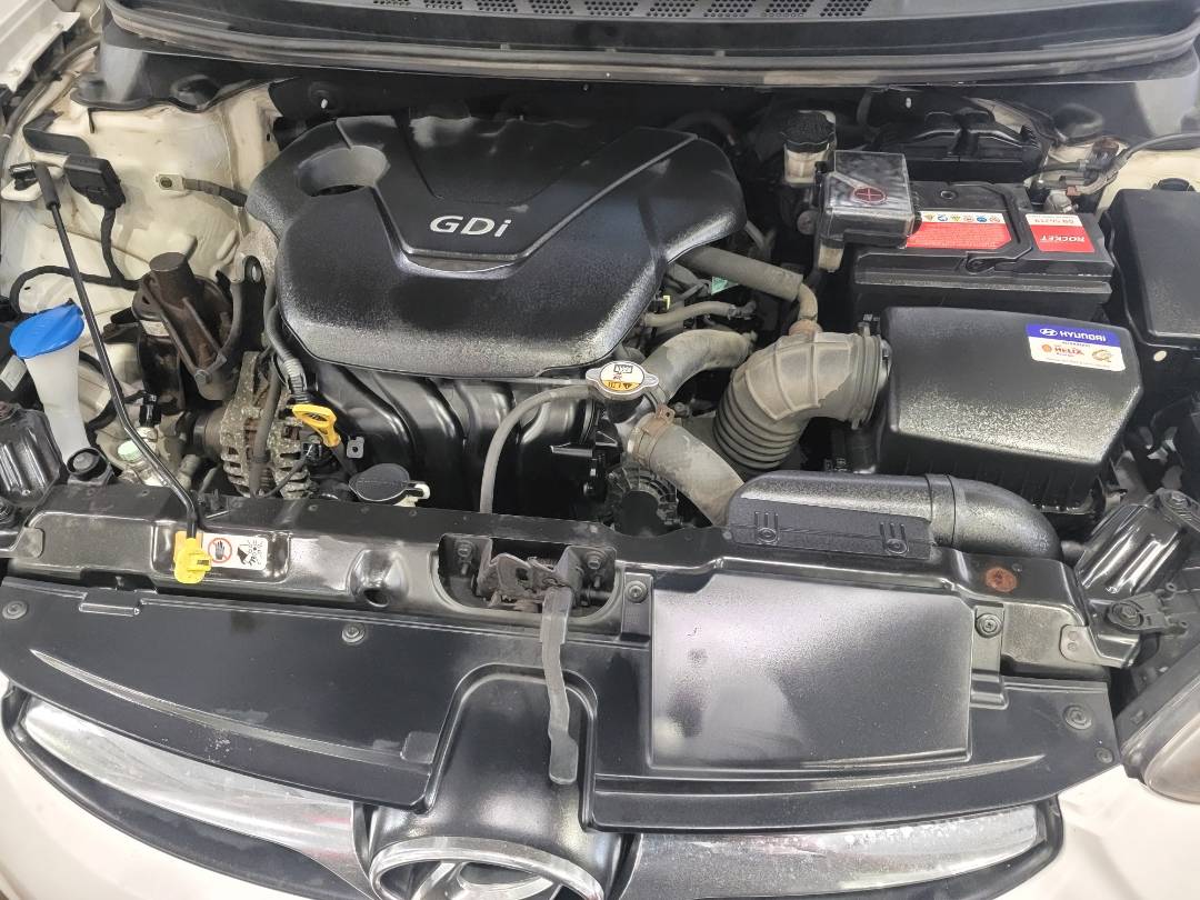 HYUNDAI AVANTE 2012 - Marhaba Auction Used Cars - Image 11