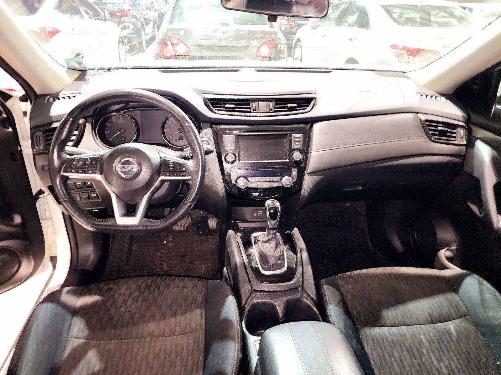 2018 NISSAN ROGUE — 132829 Miles — Lot T8JC815845 — Souq - Marhaba Auctions Used Cars - Image 7