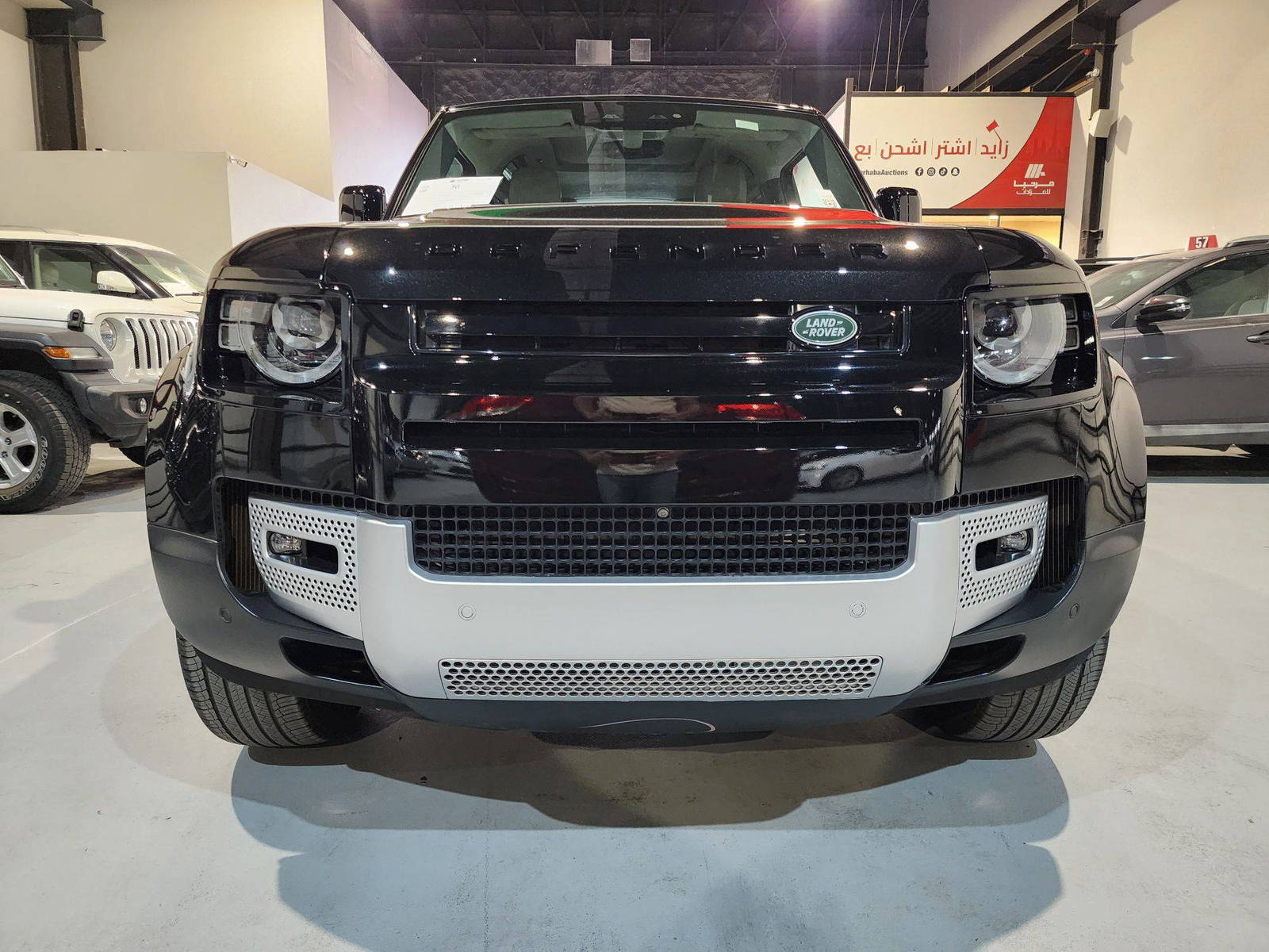 2023 LAND ROVER DEFENDER 90 — 22480 Miles — Lot 121517 — Al Quoz - Marhaba Auctions Used Cars - Image 7