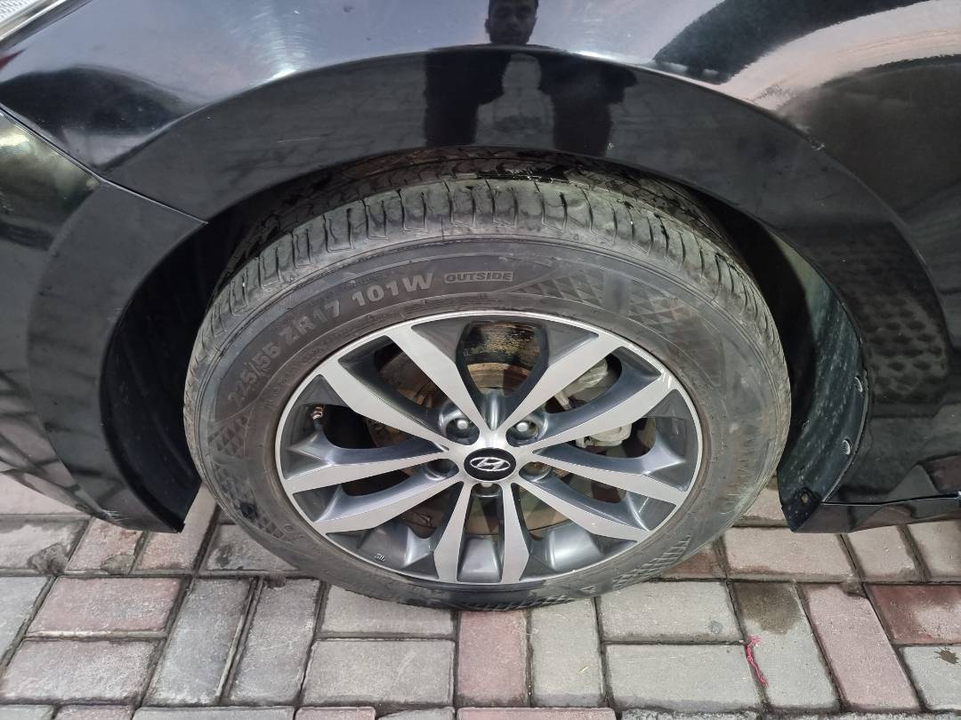 HYUNDAI GRANDEUR 2011 - Marhaba Auction Used Cars - Image 10