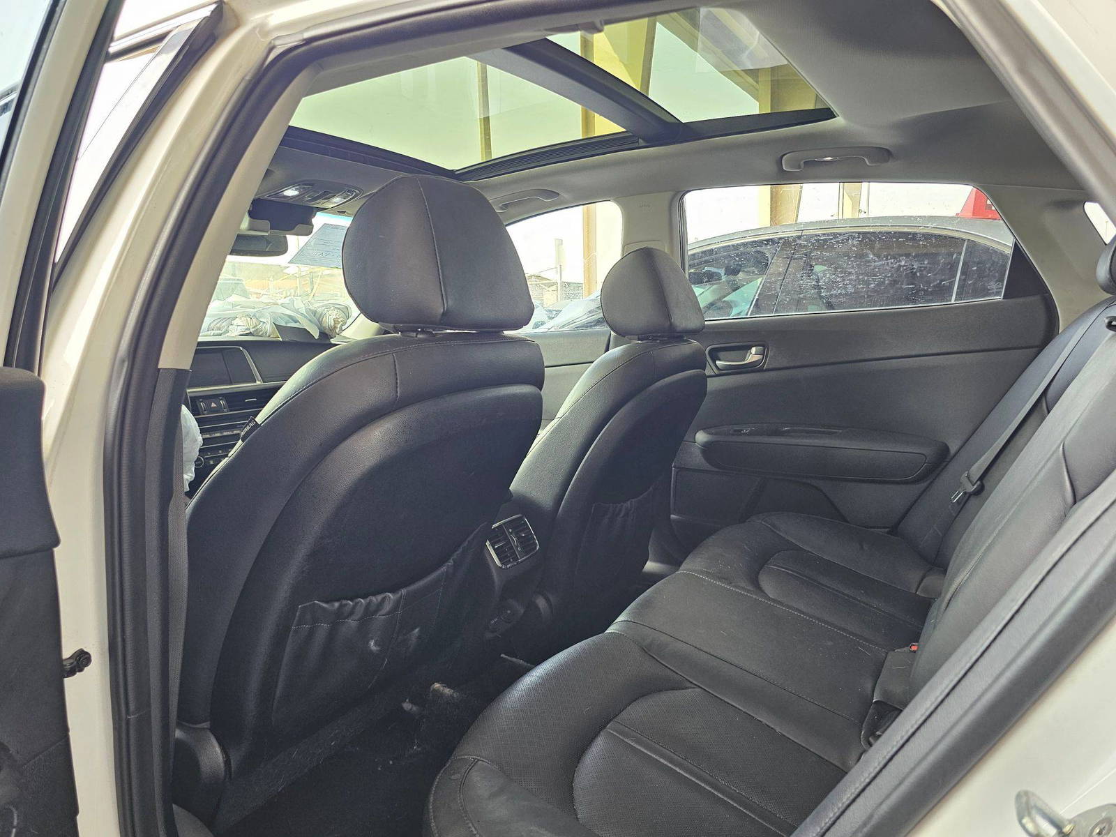 2018 KIA OPTIMA — 88593 Miles — Lot 4L36JG188135 — Souq - Marhaba Auctions Used Cars - Image 6