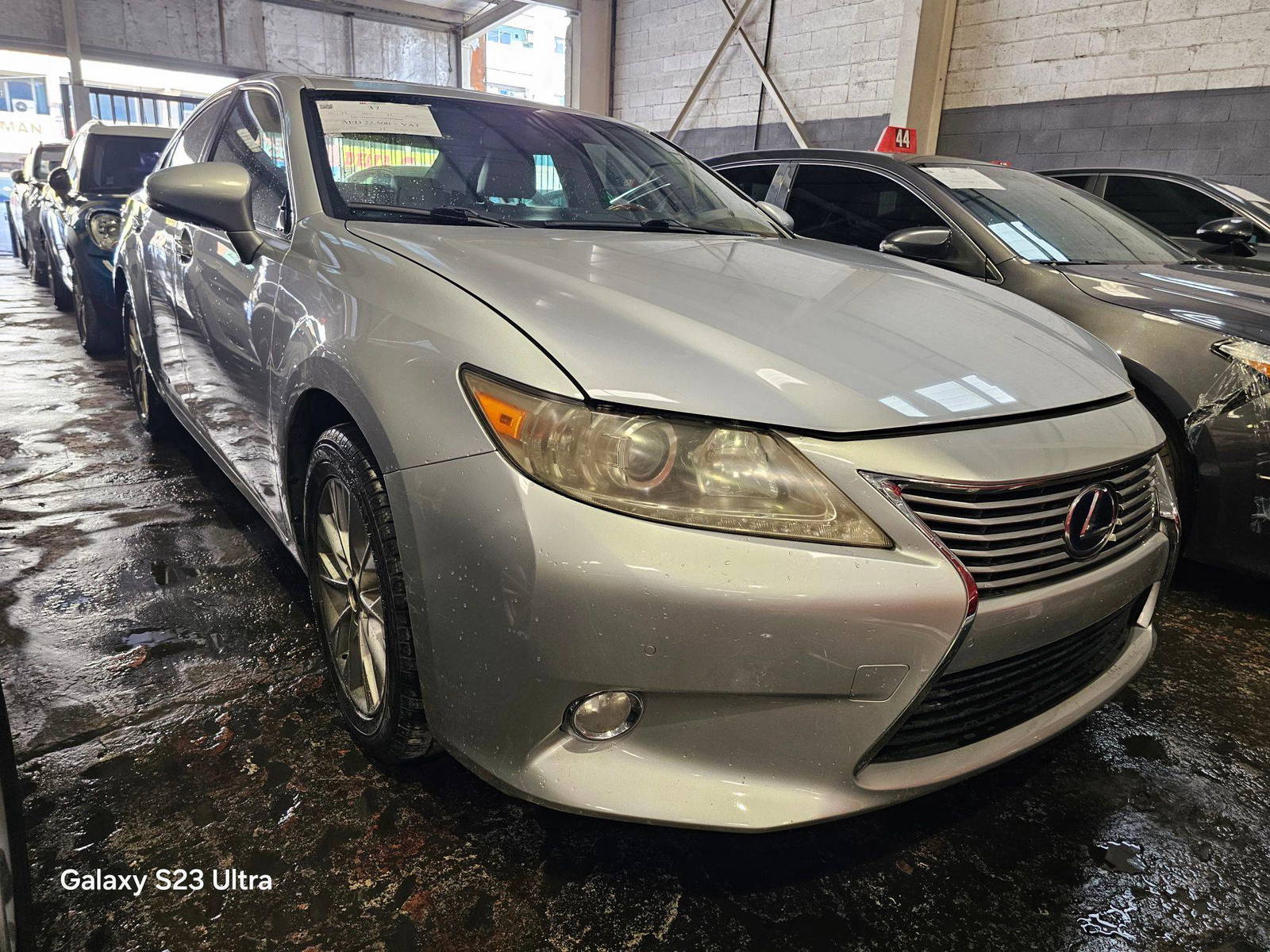 LEXUS ES 300H 2013 - Marhaba Auction Used Cars - Image 3