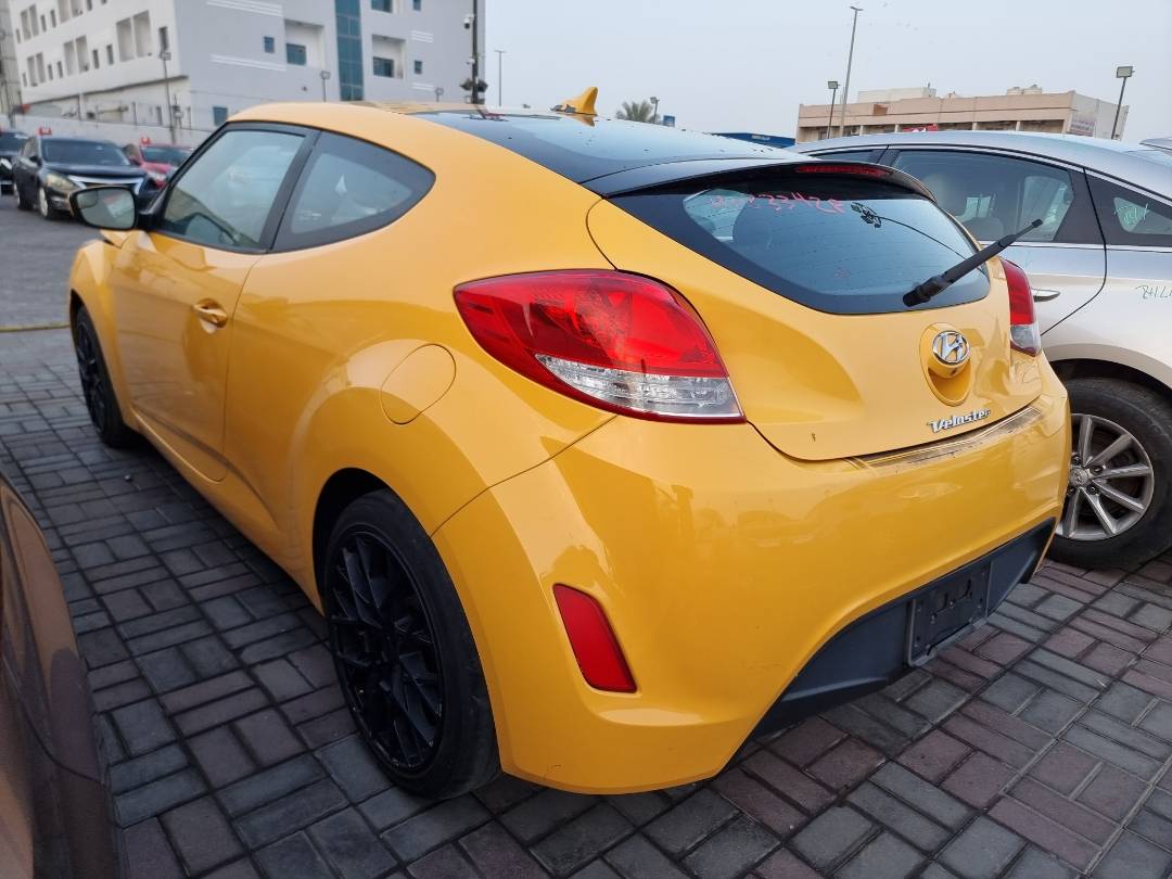 2017 HYUNDAI VELOSTER — 113518 Miles — Lot 215487 — Ind. 12 - Marhaba Auctions Used Cars - Image 4