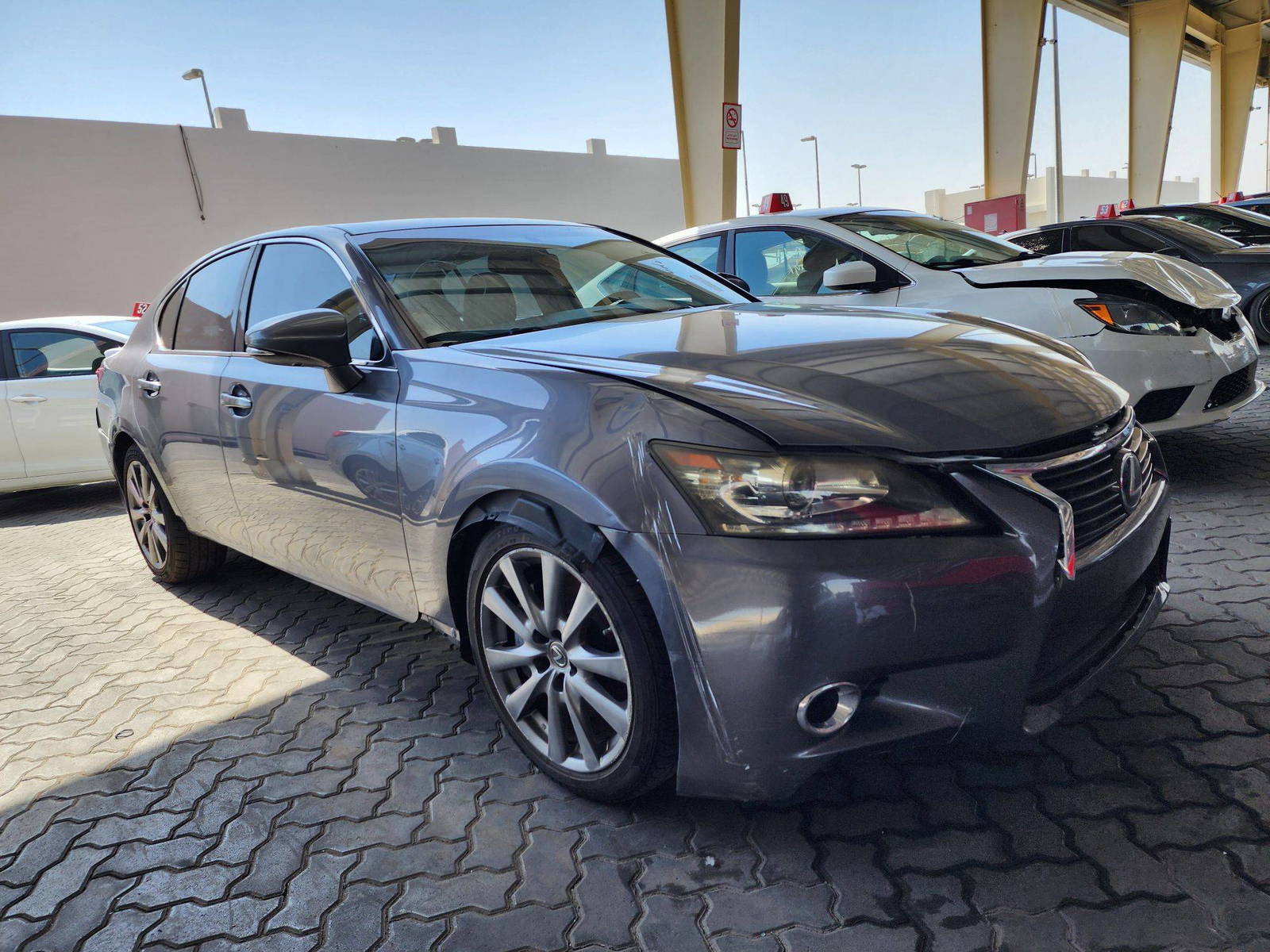 2015 LEXUS GS 350 — 85172 Miles — Lot 3407 — Souq - Marhaba Auctions Used Cars - Image 4