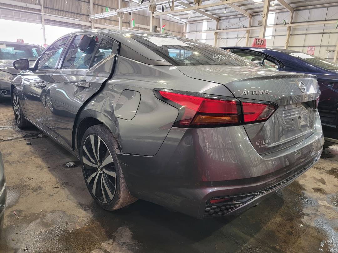 2019 NISSAN ALTIMA — 142997 Miles — Lot 112632 — Main - Marhaba Auctions Used Cars - Image 5