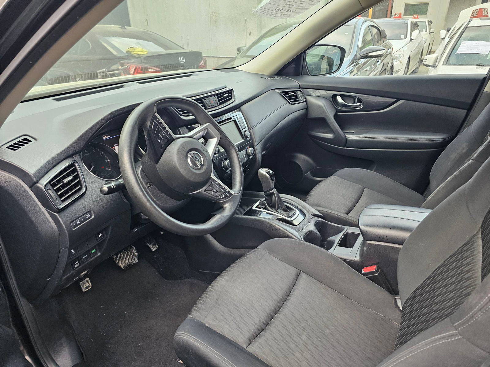 2018 NISSAN ROGUE — 142671 Miles — Lot JP573544 — Main - Marhaba Auctions Used Cars - Image 8