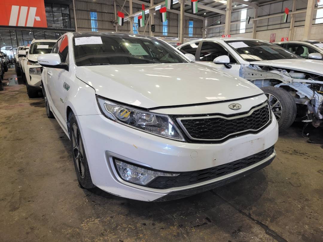 2013 KIA K5 — 167941 KM — Lot 016992 — Main - Marhaba Auctions Used Cars - Image 4
