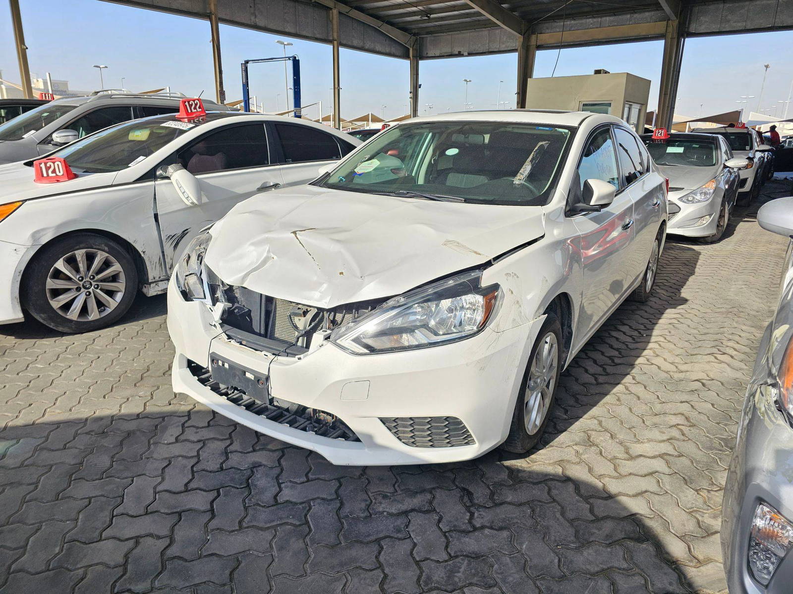 2018 NISSAN SENTRA — 204929 KM — Lot JY311062 — Souq - Marhaba Auctions Used Cars - Image 5