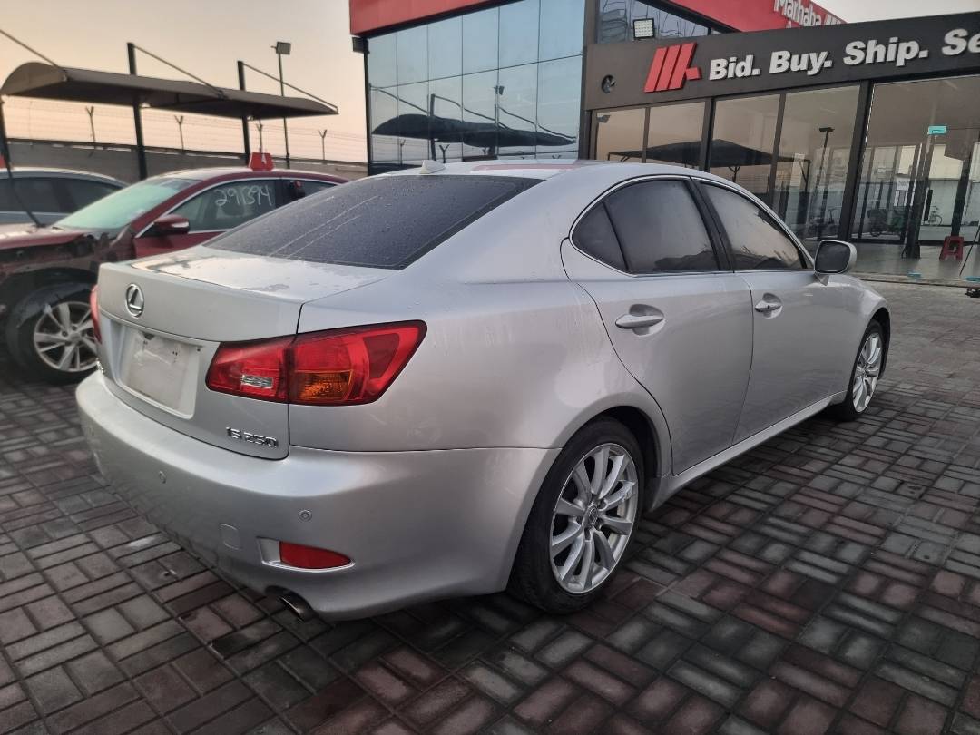 2006 LEXUS IS 250 — 278986 KM — Lot 022451 — Ind. 12 - Marhaba Auctions Used Cars - Image 4