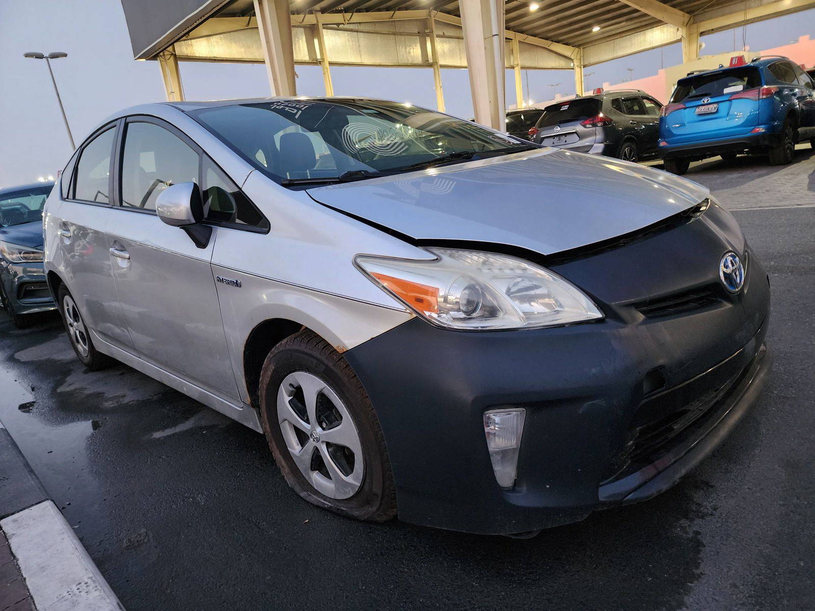 2012 TOYOTA PRIUS — 172247 Miles — Lot 49242204 — Ind. 12 - Marhaba Auctions Used Cars - Image 6